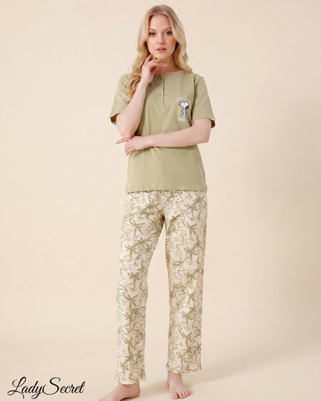 Pyjama Femme Snoopy – T-shirt & Pantalon Motif Coordonné LJ-977