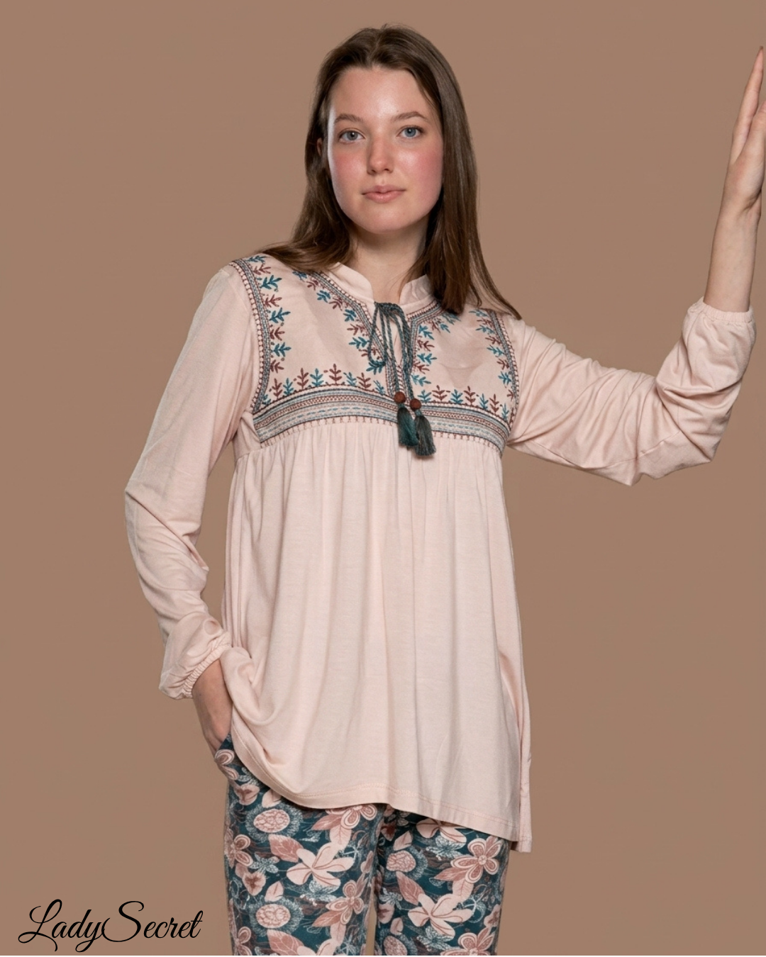Pyjama Femme Broderie Florale – Top & Pantalon