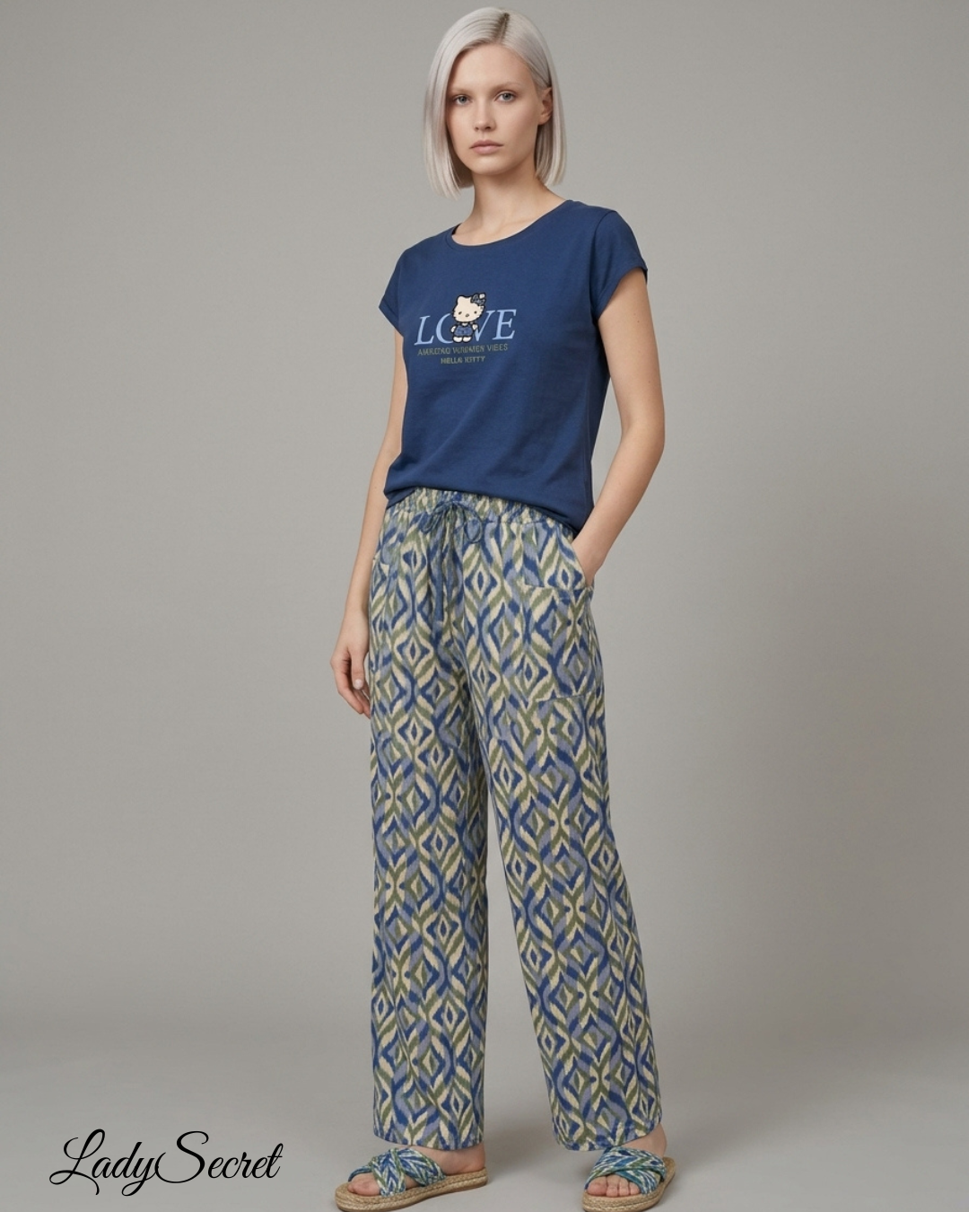 Pyjama Femme Love Hello Kitty - T-shirt & Pantalon Large LP-0157