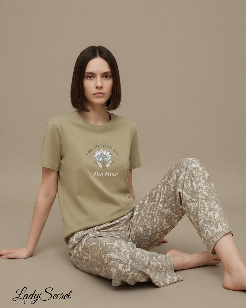 Pyjama Femme Fall in Love - T-shirt & Pantalon Paisley 6049