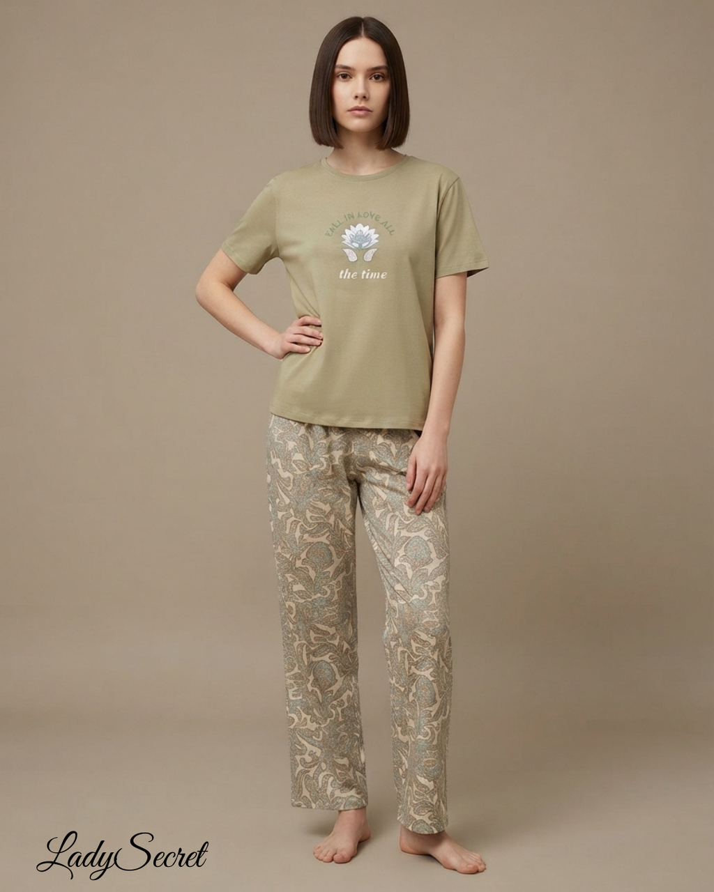 Pyjama Femme Fall in Love - T-shirt & Pantalon Paisley 6049