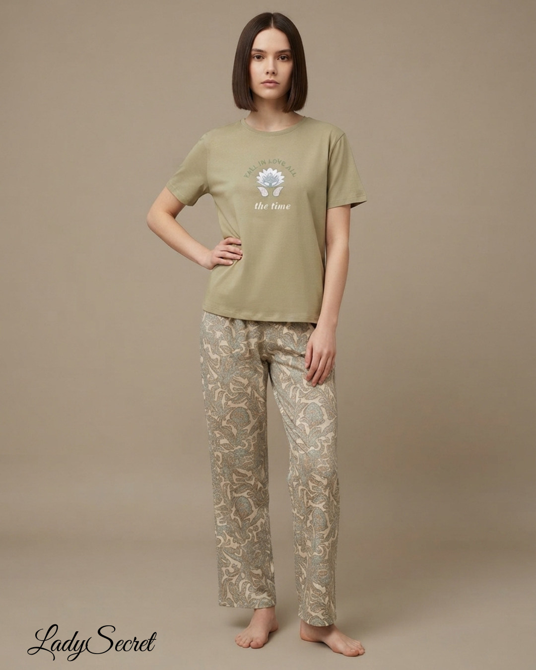 Pyjama Femme Fall in Love - T-shirt & Pantalon Paisley 6049