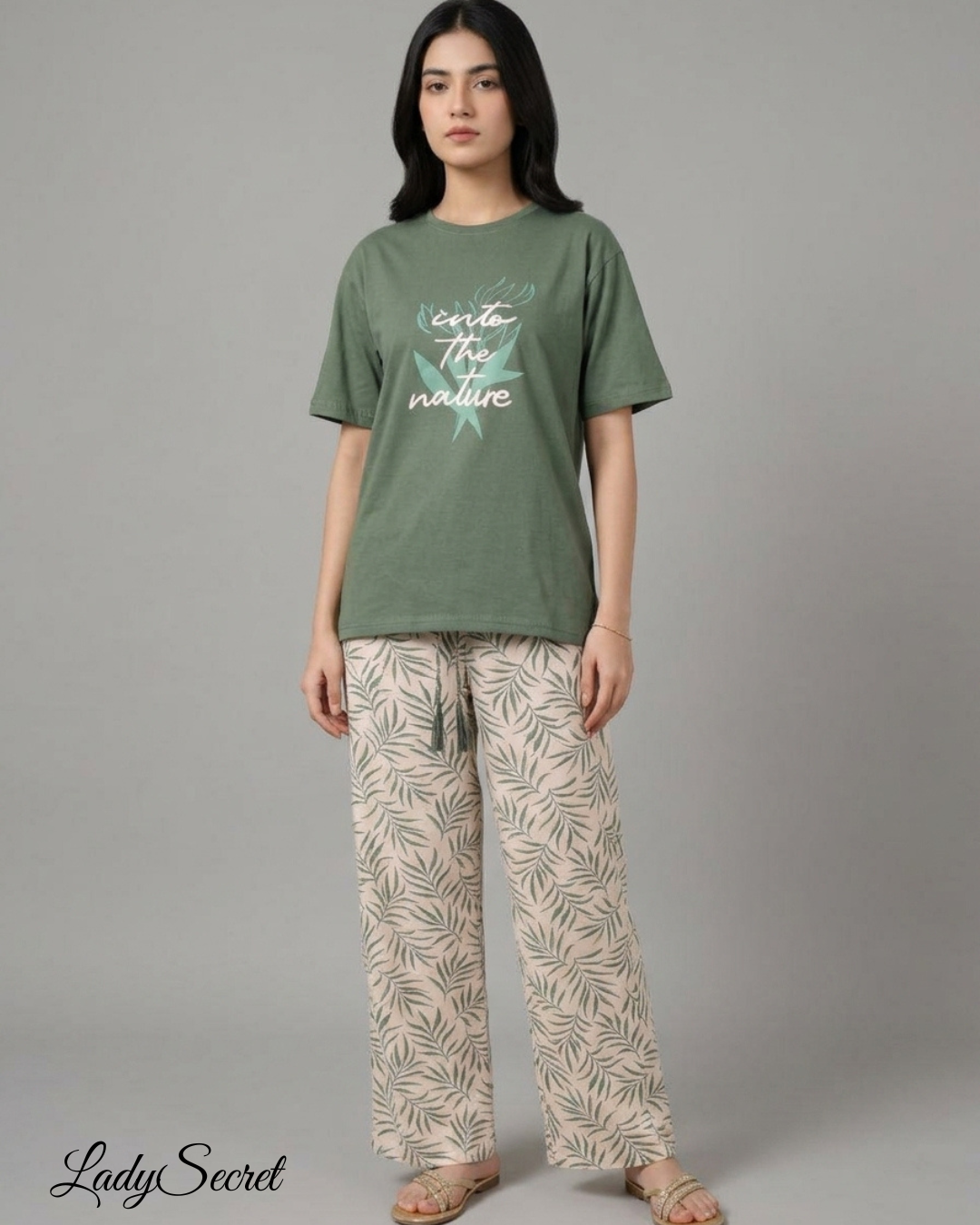 Pyjama Femme Into the Nature - T-shirt Vert & Pantalon Feuillage 423